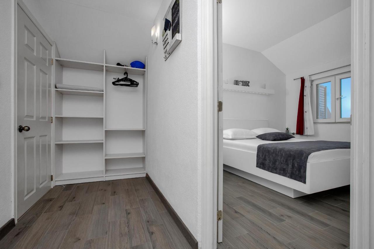 Apartman Toni Leilighet Drasnice Eksteriør bilde